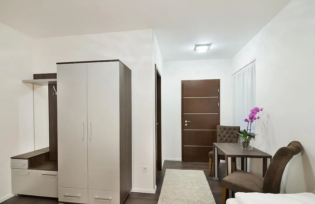 Paulay Downtown Apartments-1