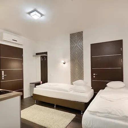 Paulay Downtown Apartments-2